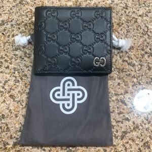 Gucci GG mens bifold wallet (black)